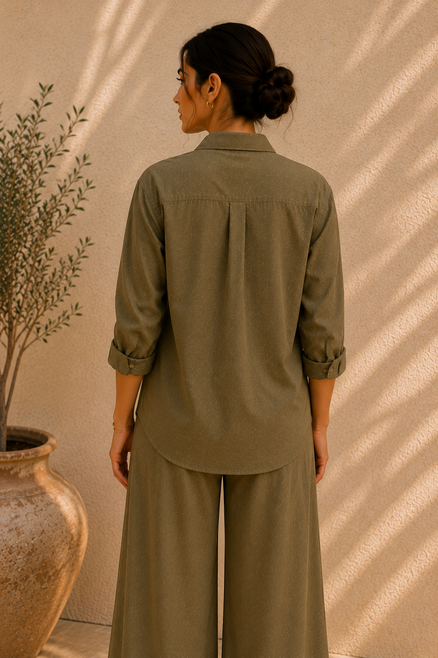 The Ease Set - Olive community moment